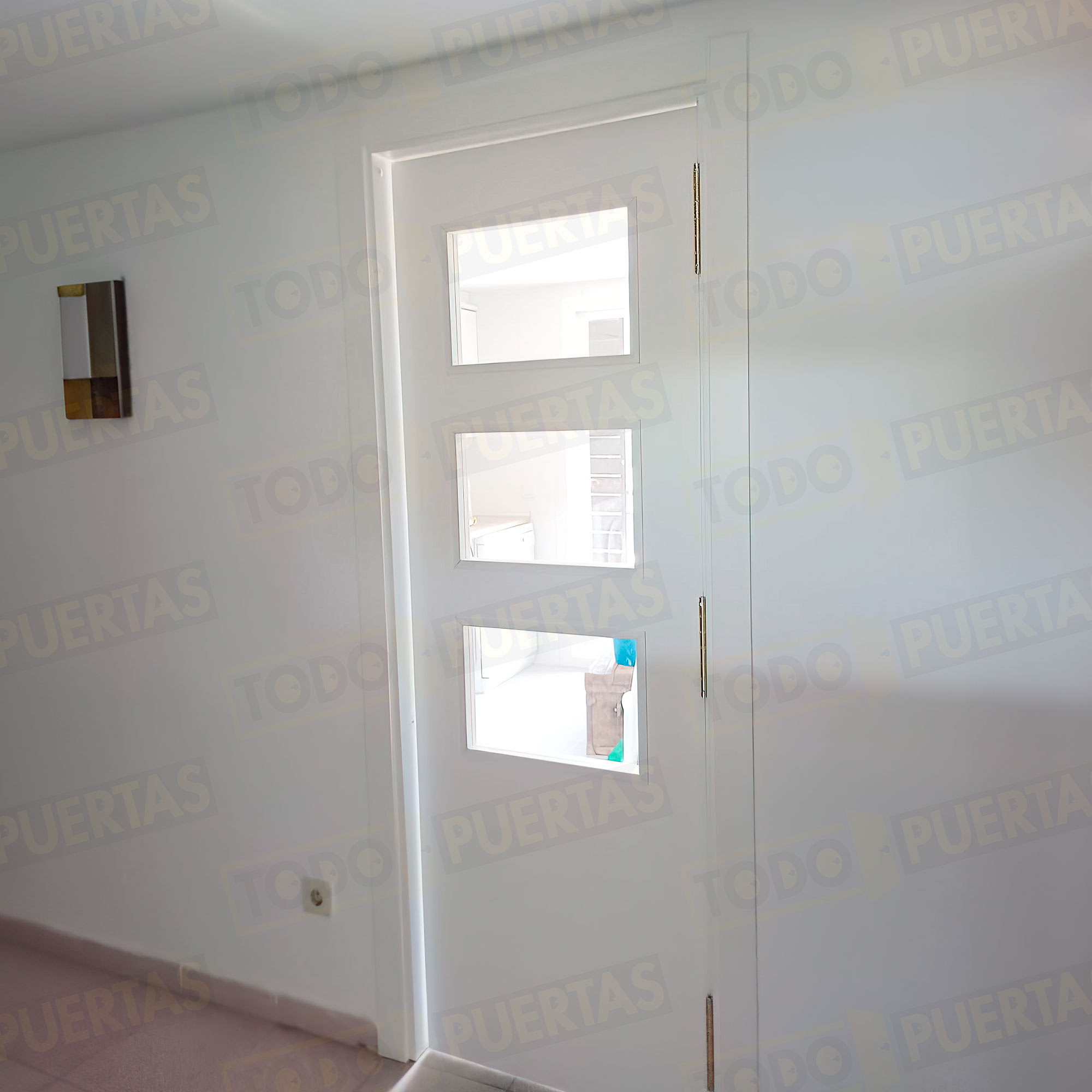 Foto Puertas Lacadas Blancas Rústicas cliente 11