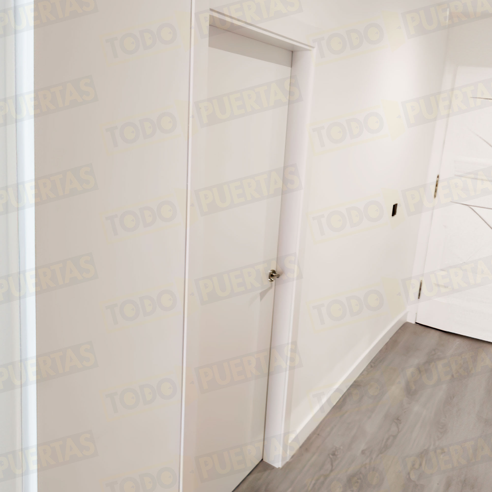 Foto Puertas Lacadas Blancas cliente 5