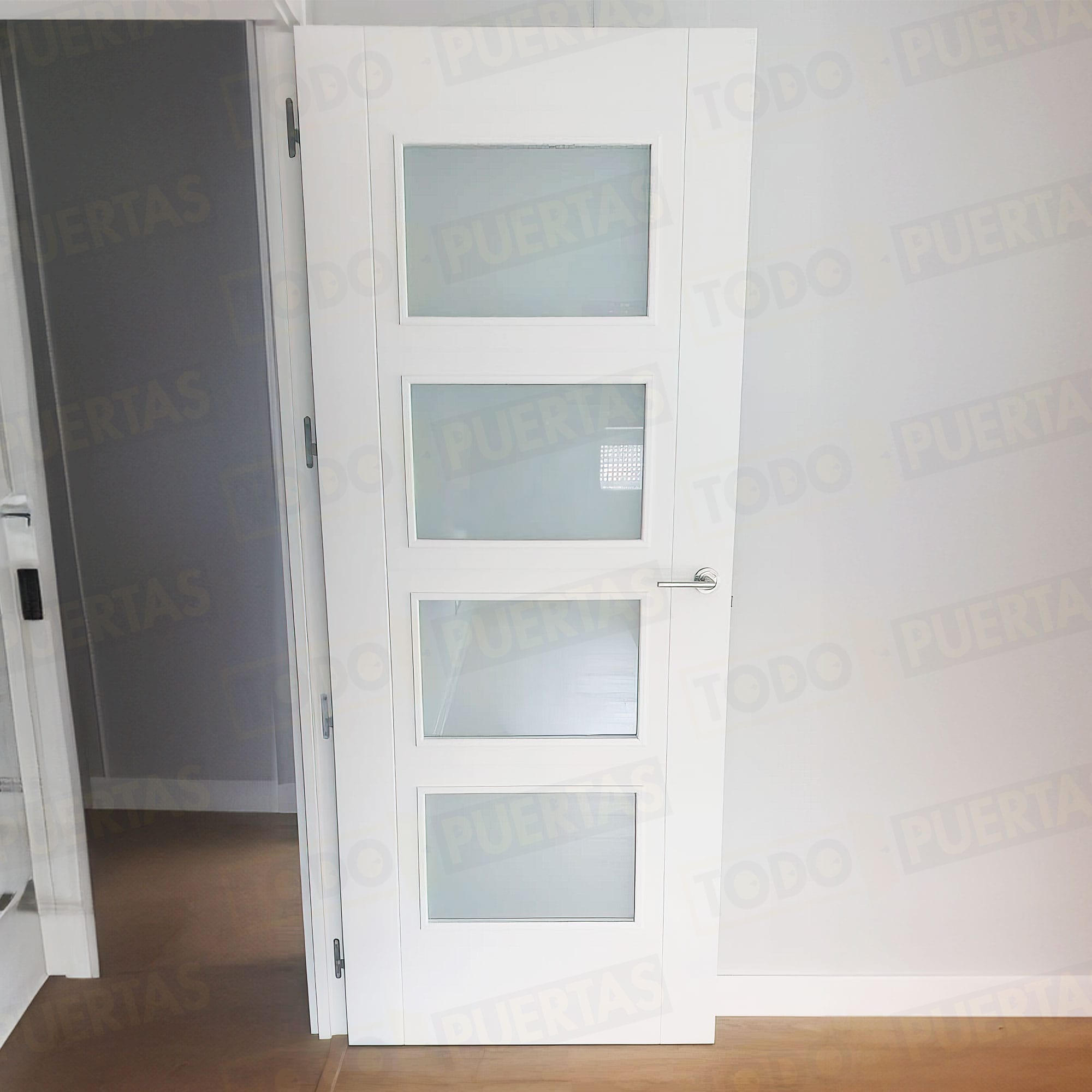 Foto Puertas Lacadas Blancas cliente 47